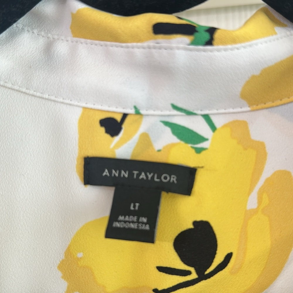 ANN TAYLOR Petite Floral Camp Shirt - Yellow Spring Size Large Tall - Picture 3 of 11